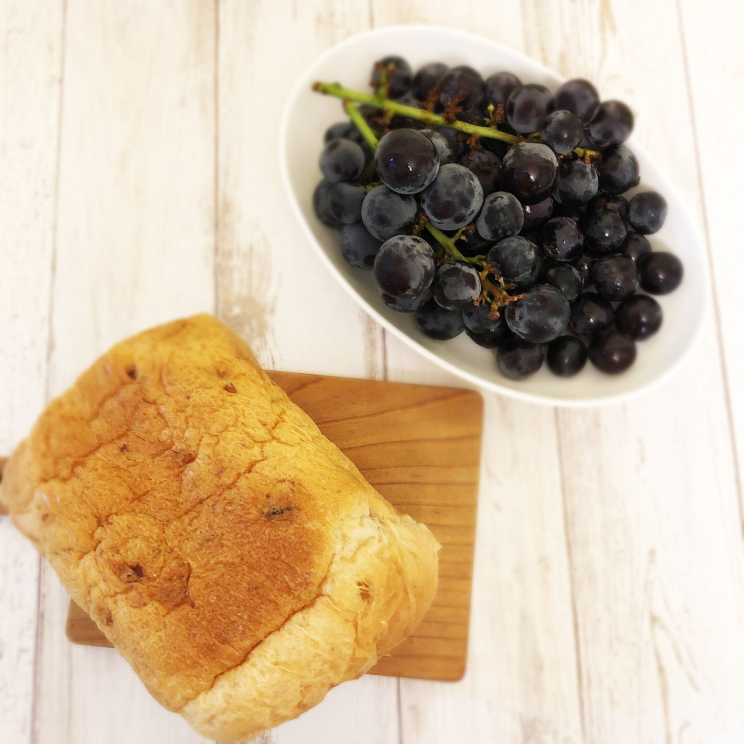 葡萄とパン