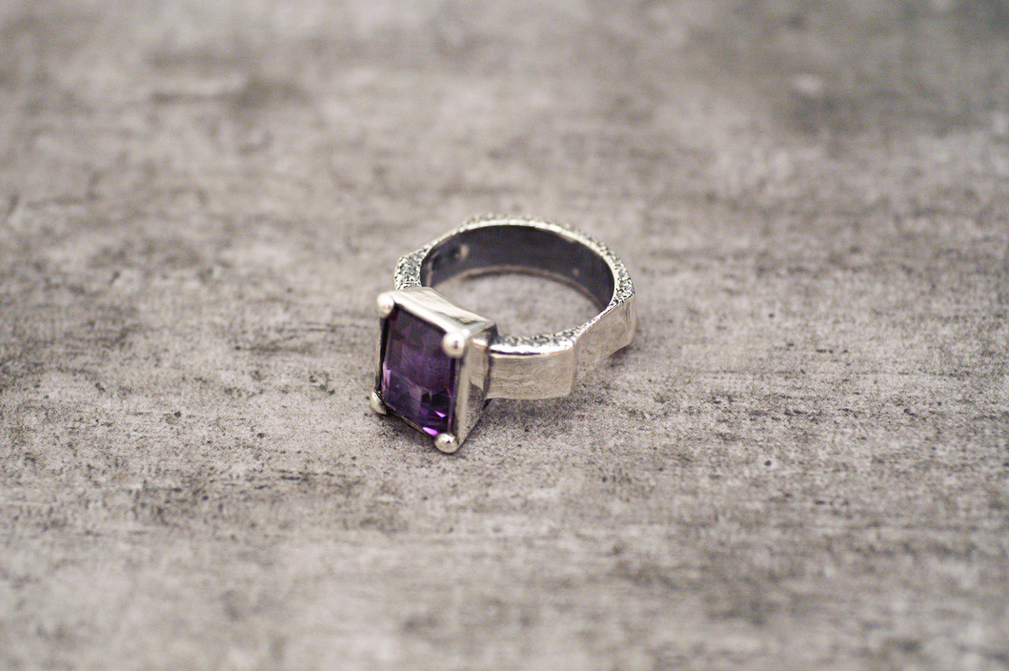 アメジストリング