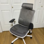 新しい椅子